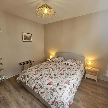 Le Logis D'alienor Apartment *